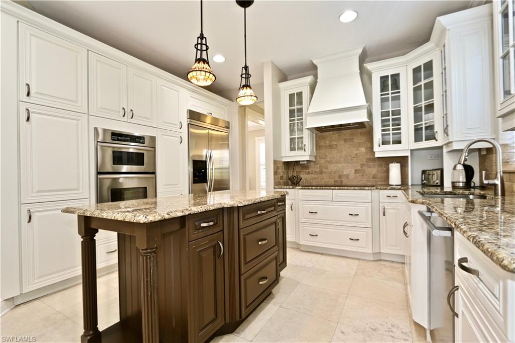 2855 Coach House WAY