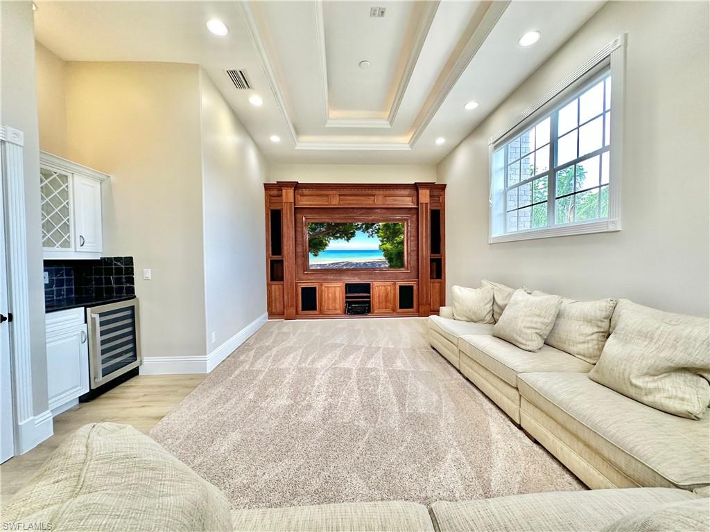 2855 Coach House WAY