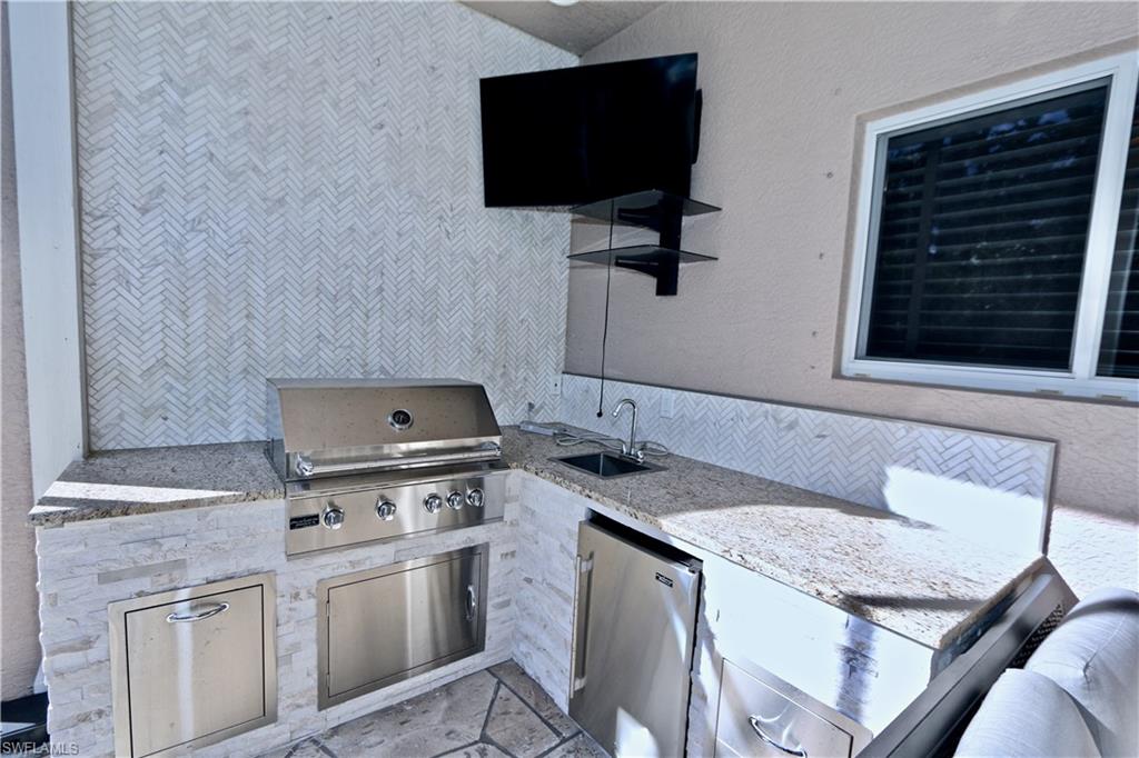 2855 Coach House WAY