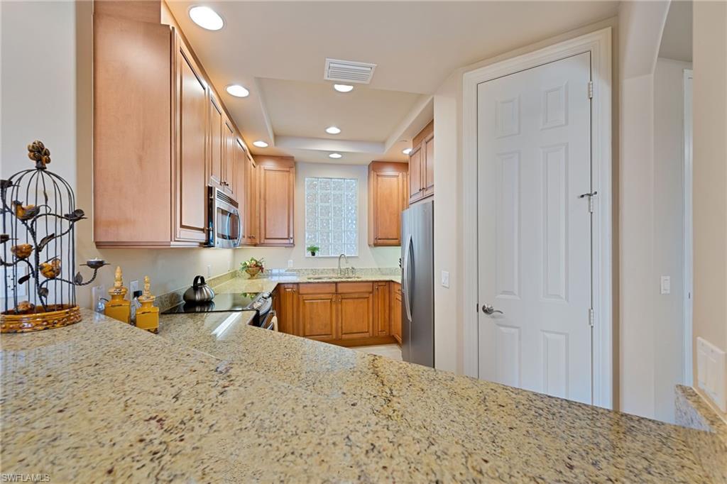 580 El Camino Real # 3705