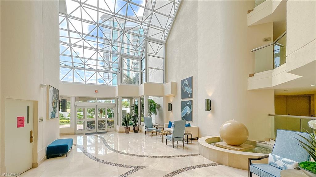 4251 Gulf Shore BLVD N # 18A