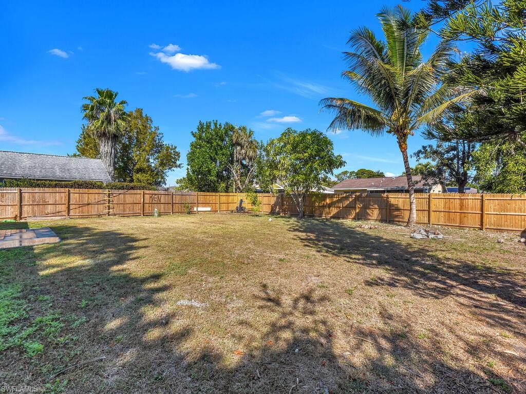 4913 4913 22ND PL SW