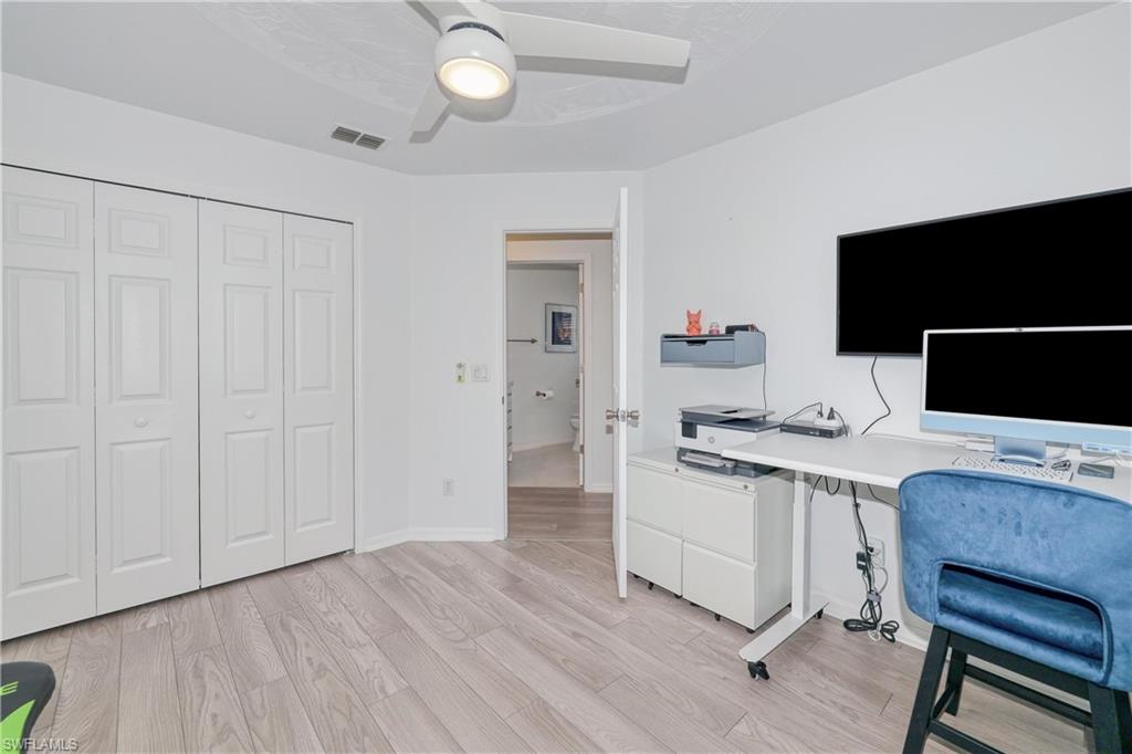 22589 Island Lakes DR