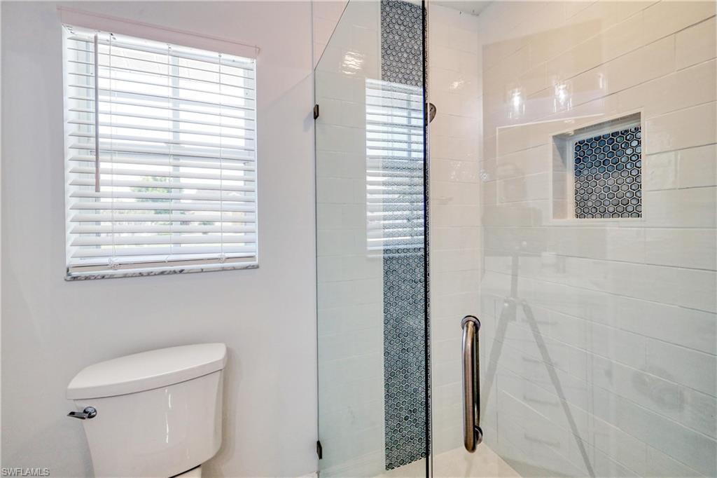 22589 Island Lakes DR