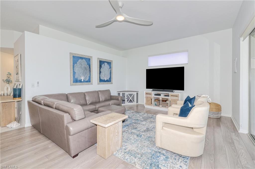 22589 Island Lakes DR