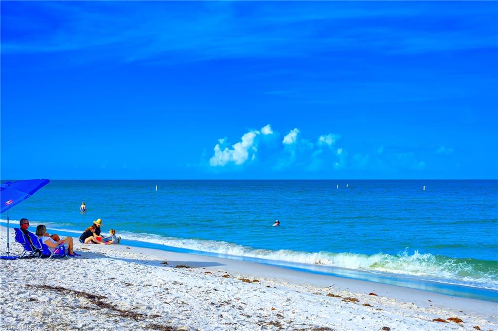 10505 Valencia Lakes DR