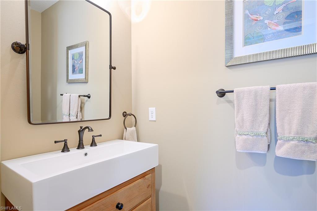 10505 Valencia Lakes DR