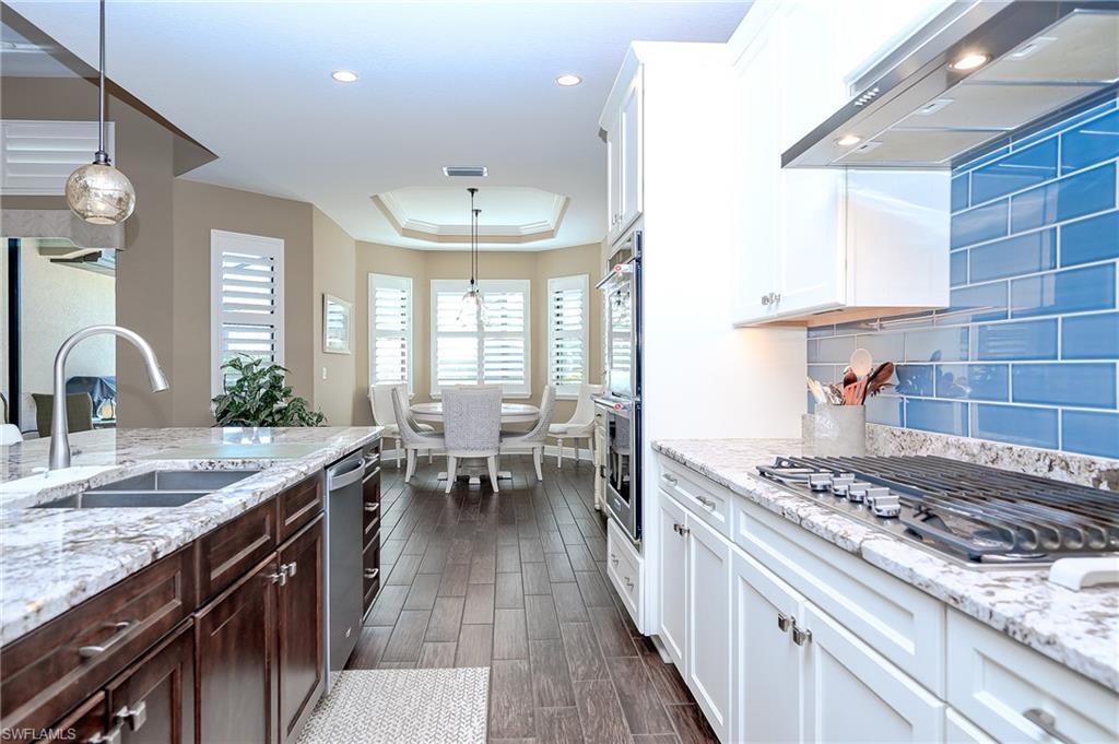 10505 Valencia Lakes DR