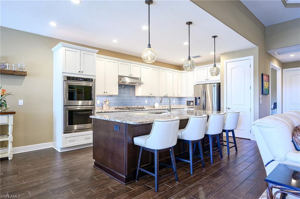 10505 Valencia Lakes DR