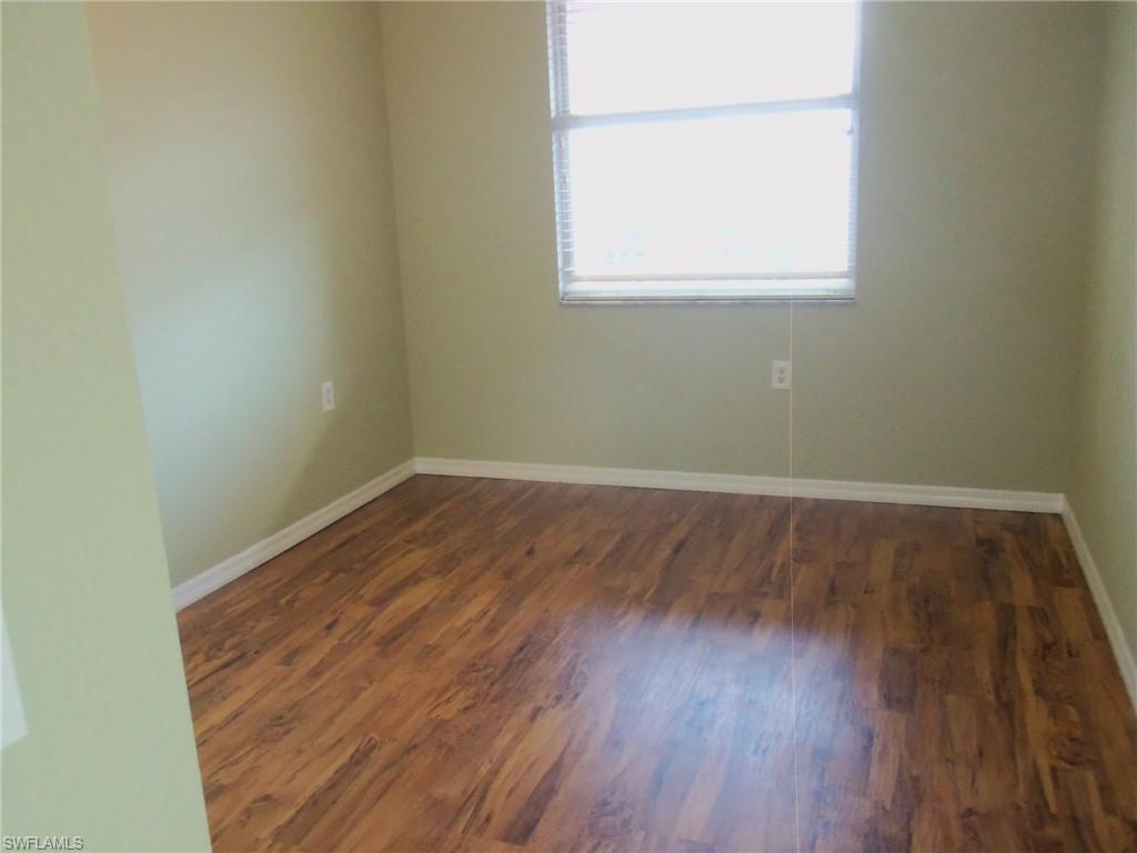 8490 Kingbird LOOP # 947