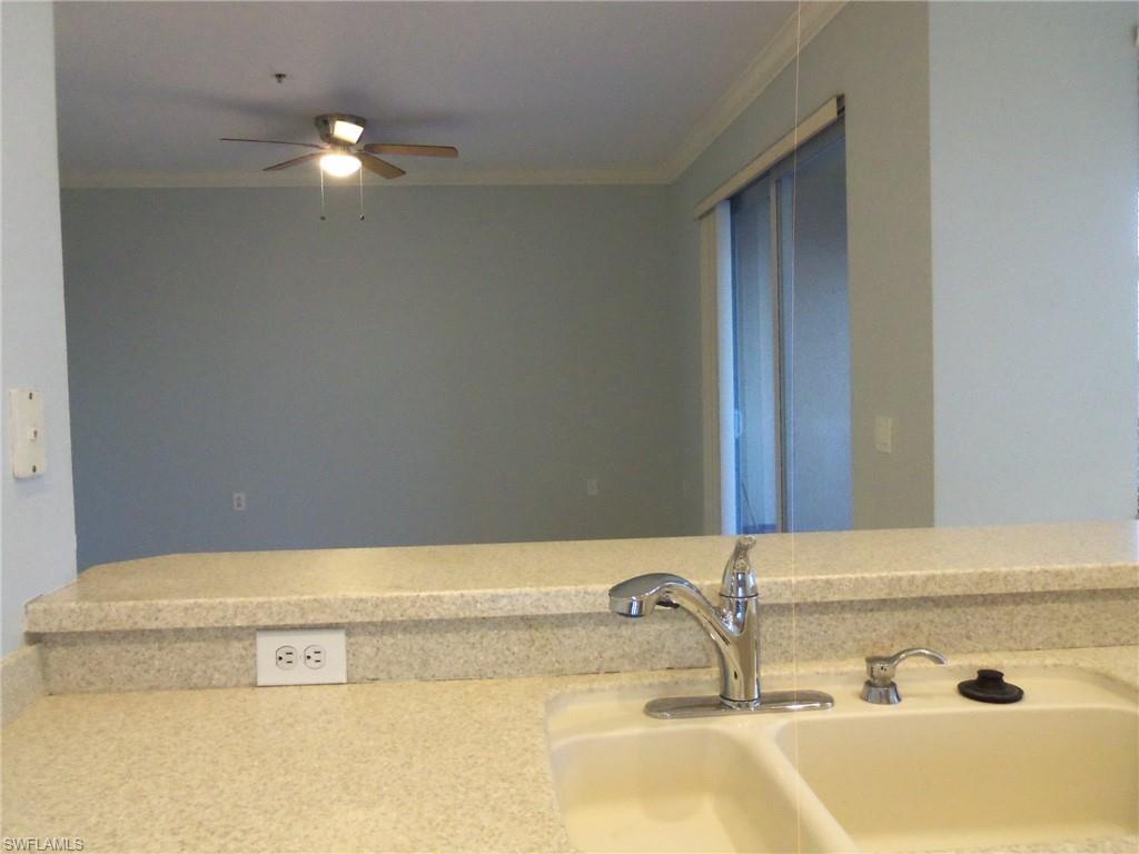 8490 Kingbird LOOP # 947