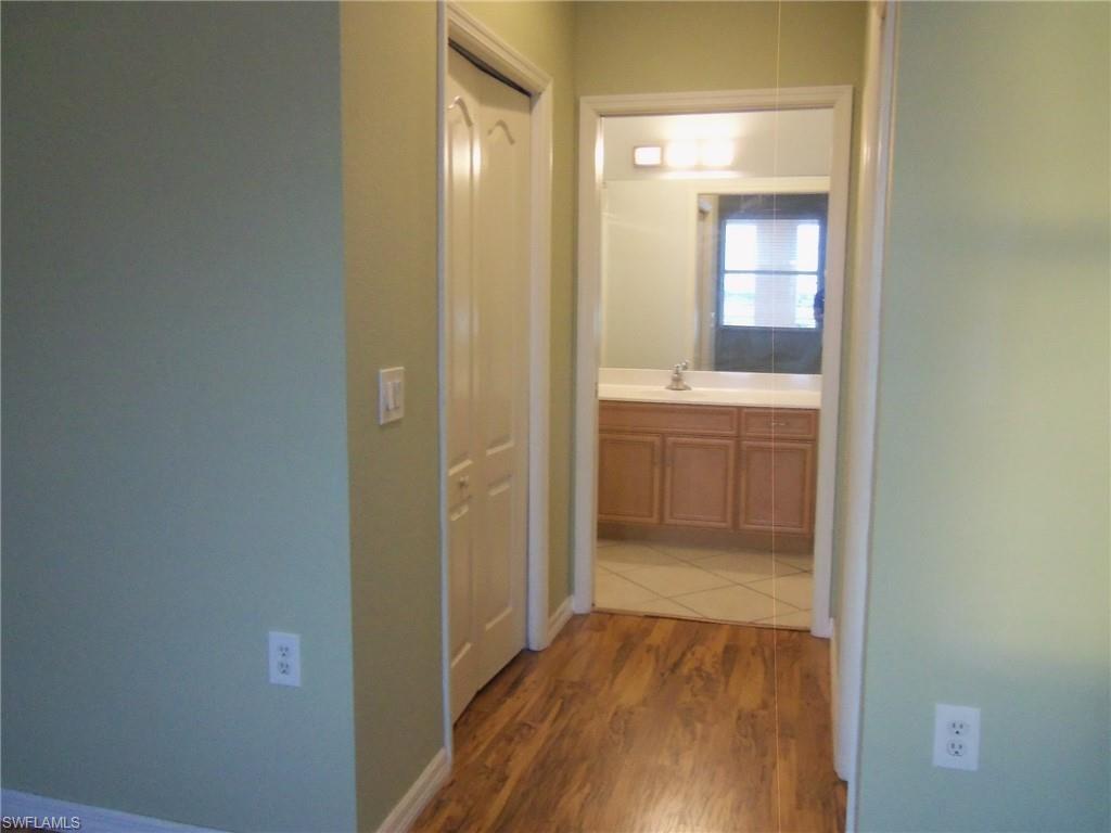 8490 Kingbird LOOP # 947