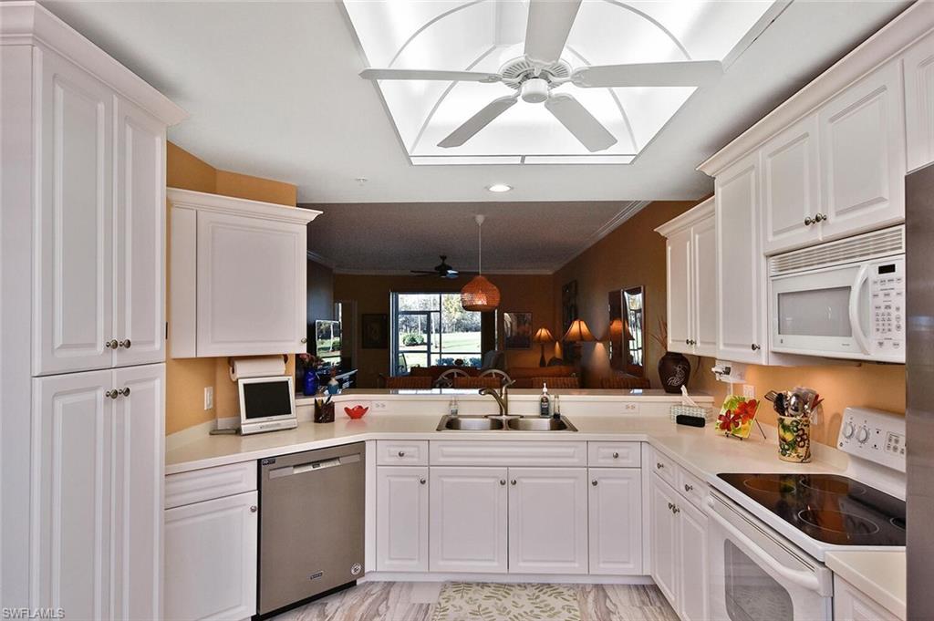 3860 SAWGRASS WAY # 2611