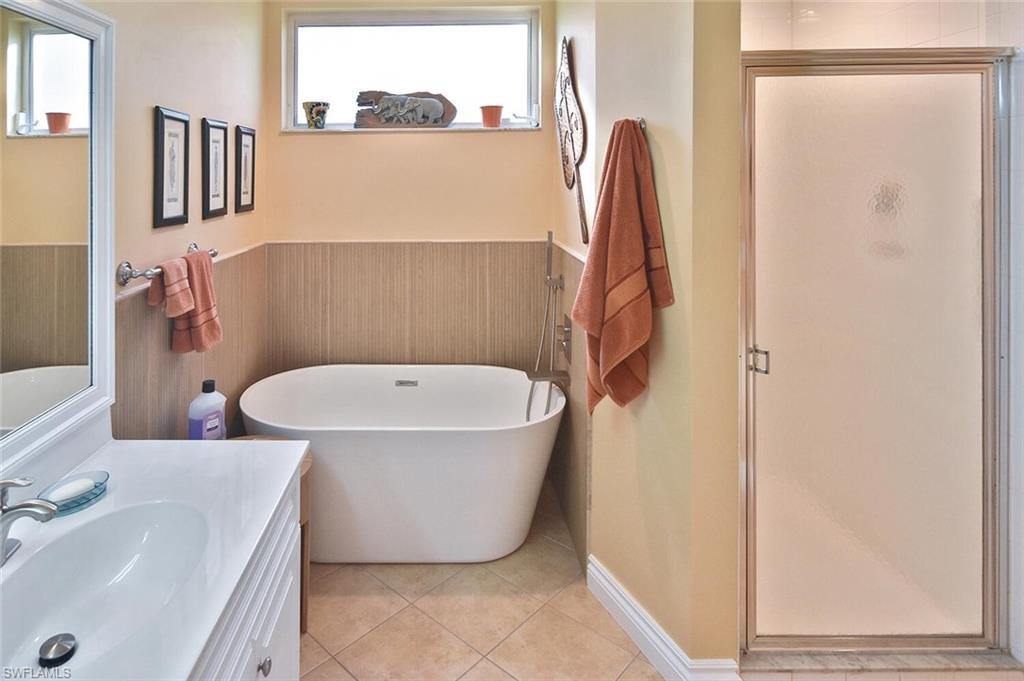 3860 SAWGRASS WAY # 2611