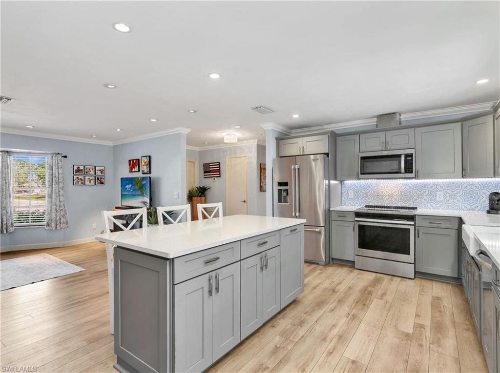 3523 Santiago WAY