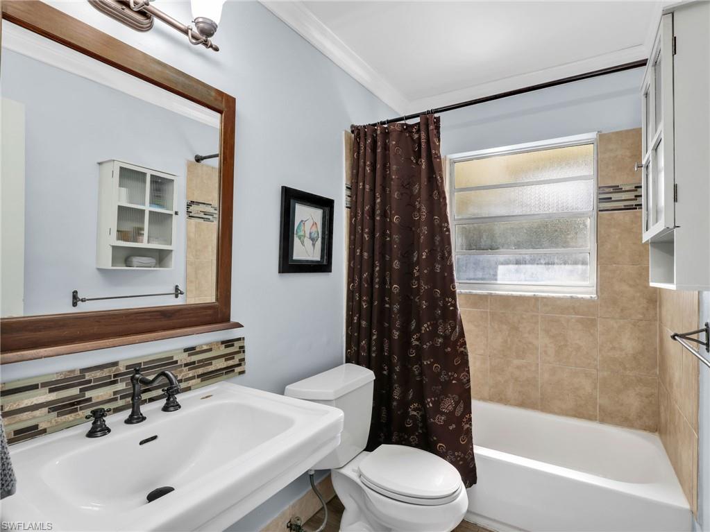 3523 Santiago WAY
