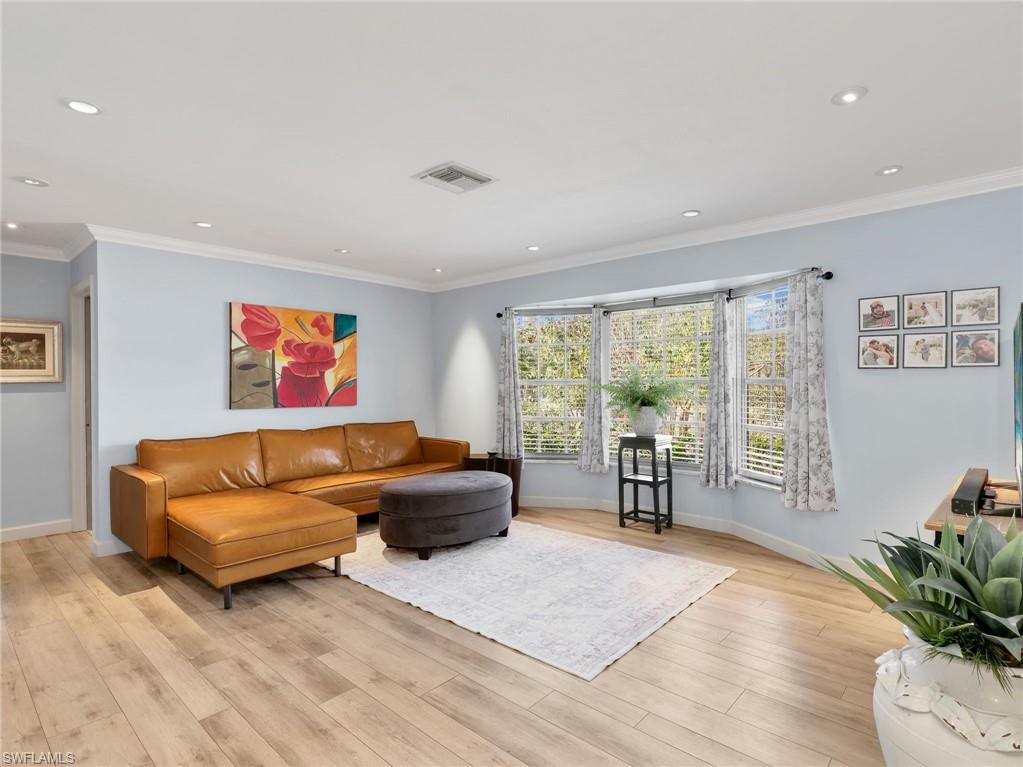 3523 Santiago WAY