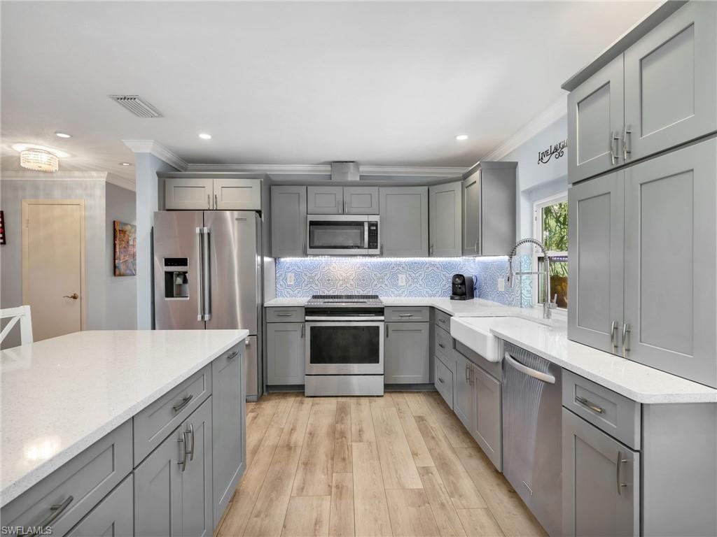 3523 Santiago WAY