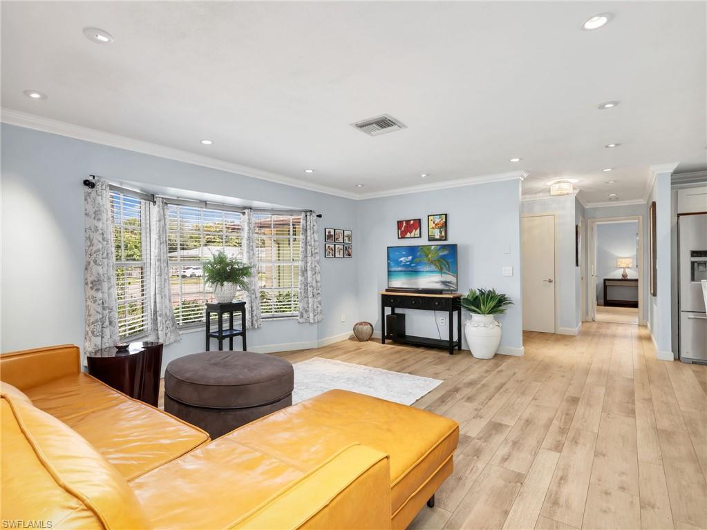 3523 Santiago WAY