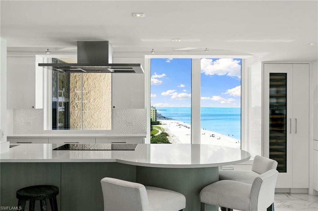 4001 Gulf Shore BLVD N 806