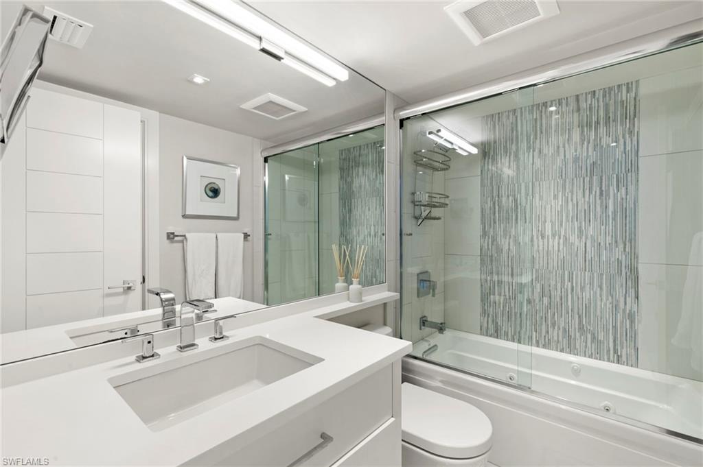 4001 Gulf Shore BLVD N 806