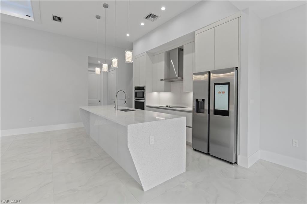 1745 Everglades BLVD S