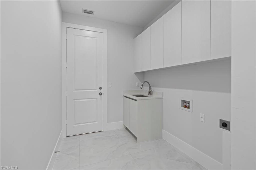 1745 Everglades BLVD S