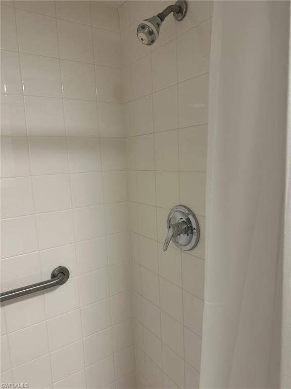 4621 Bayshore DR # Q6