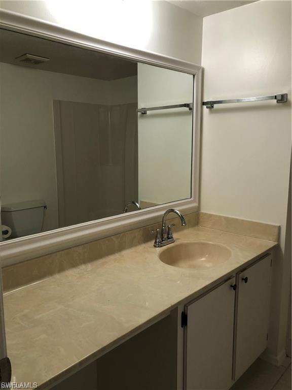 2385 Trace CIR W 3