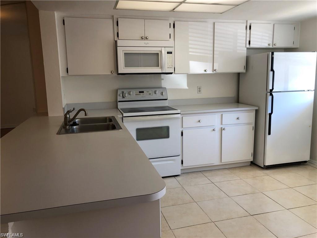 2385 Trace CIR W 3