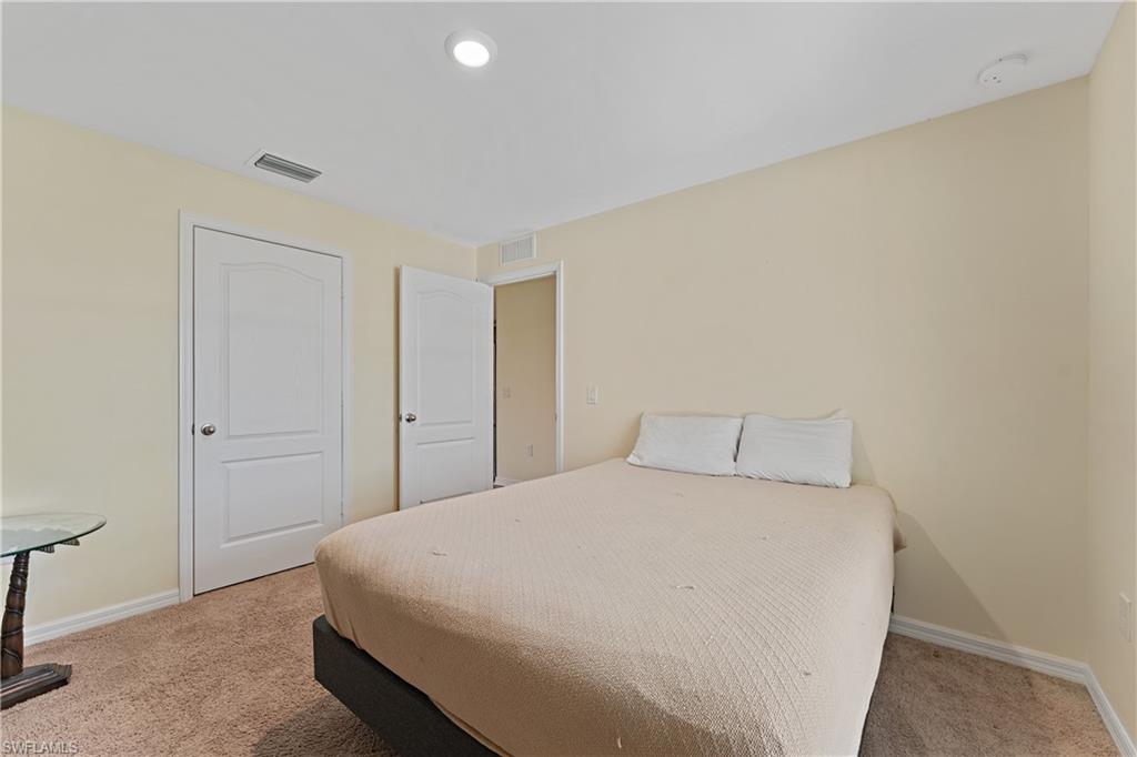250 Lisette ST