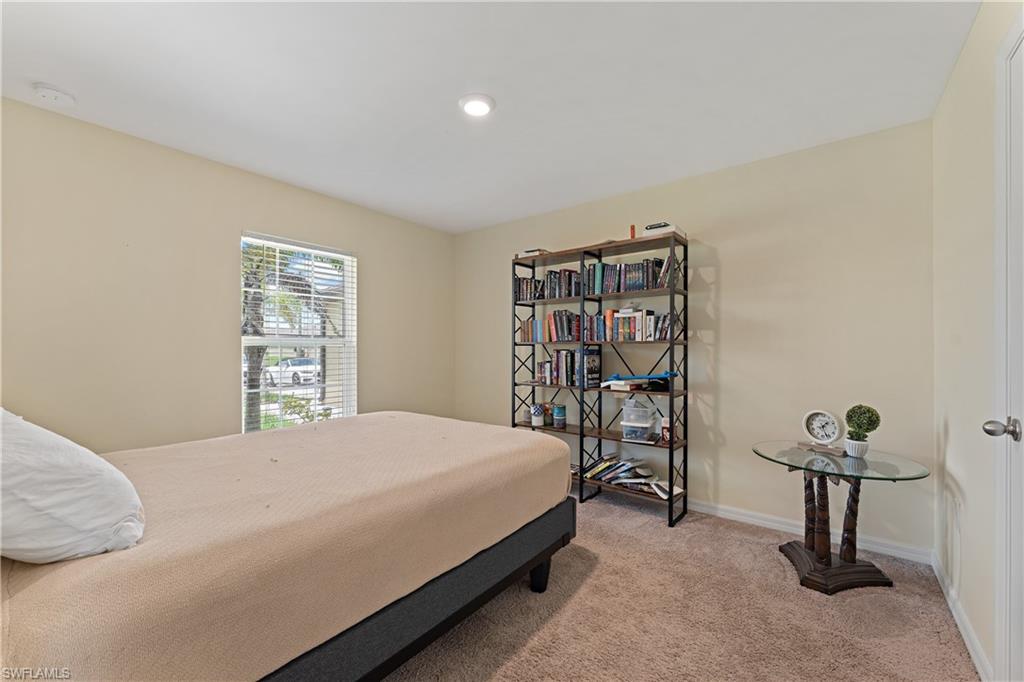 250 Lisette ST