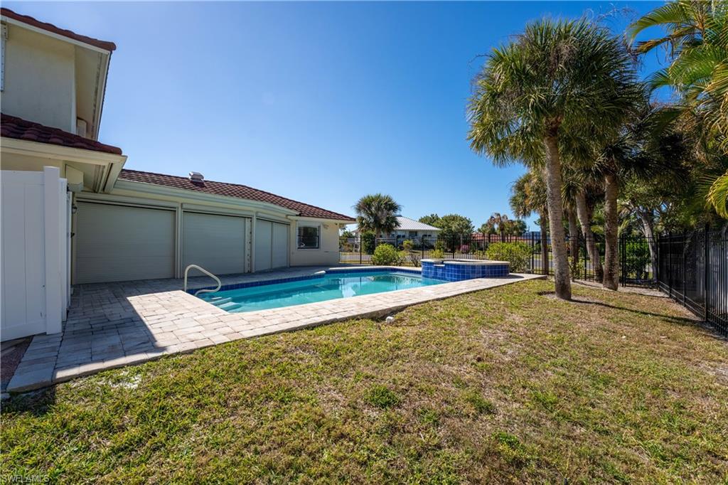 3730 Agate CT