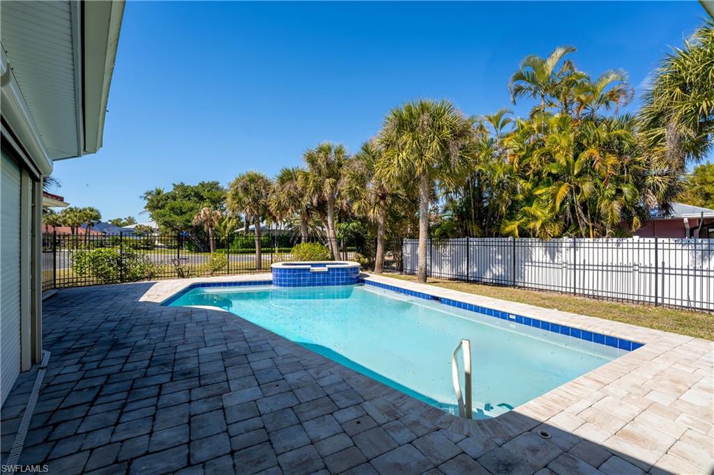3730 Agate CT