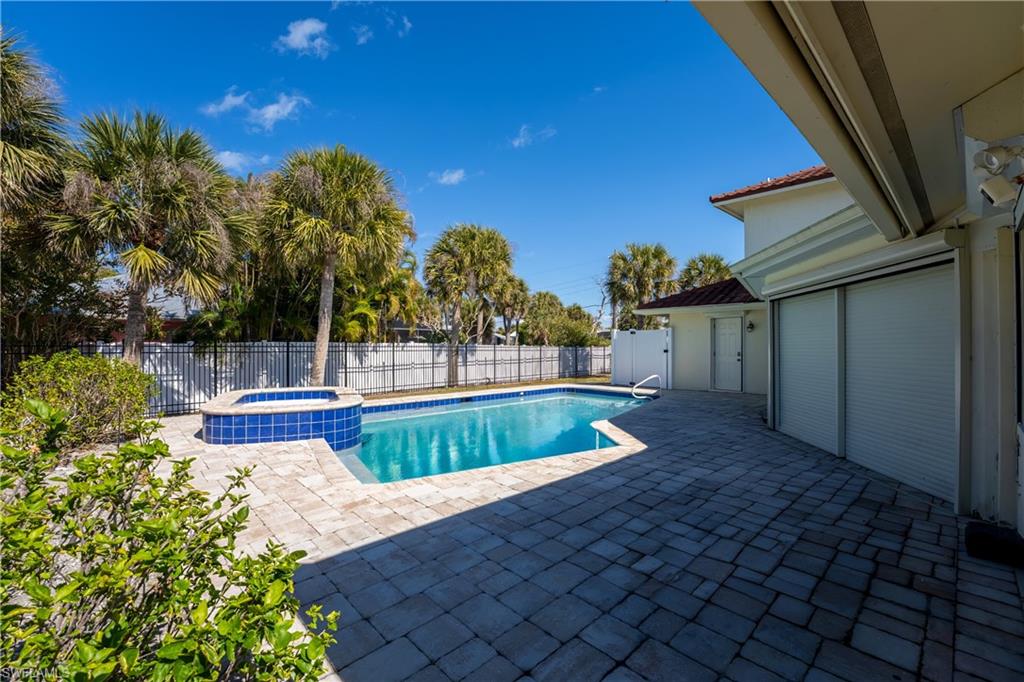 3730 Agate CT
