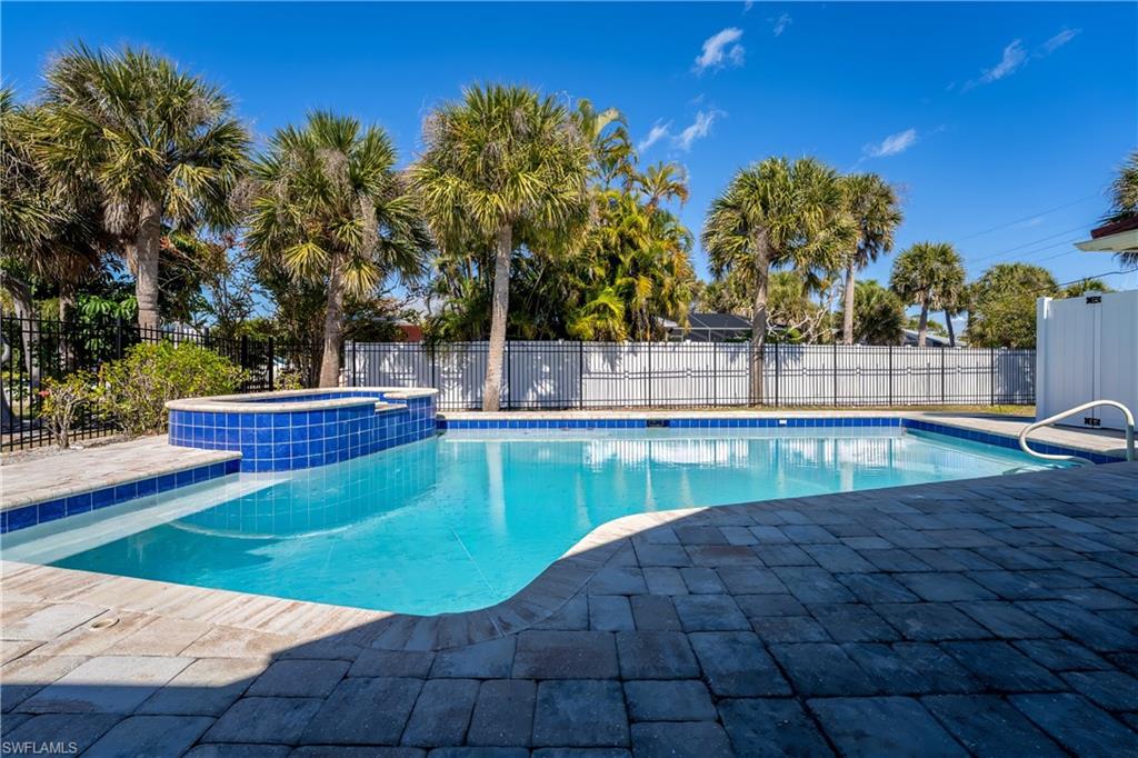 3730 Agate CT