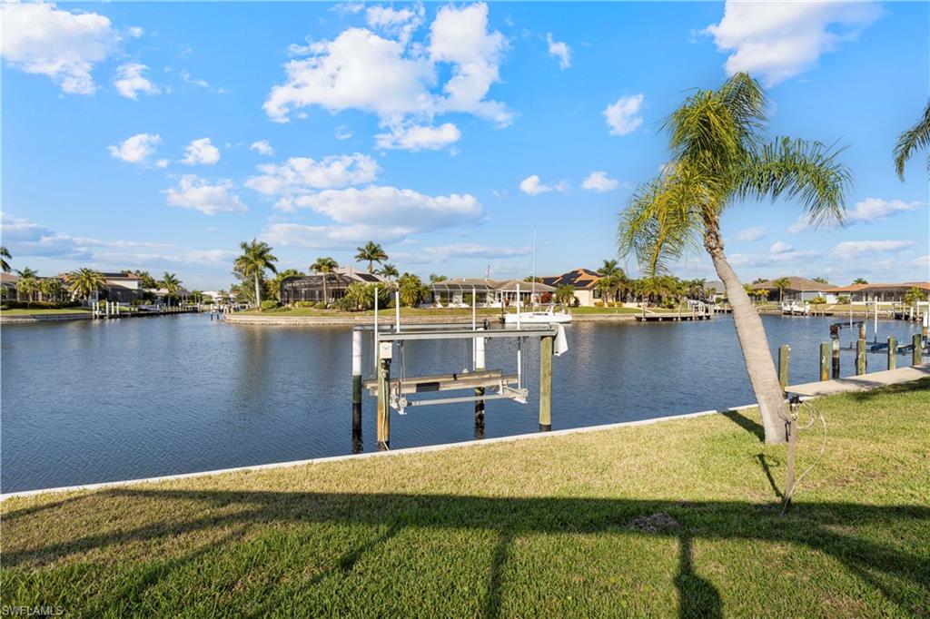 1230 Swan CT