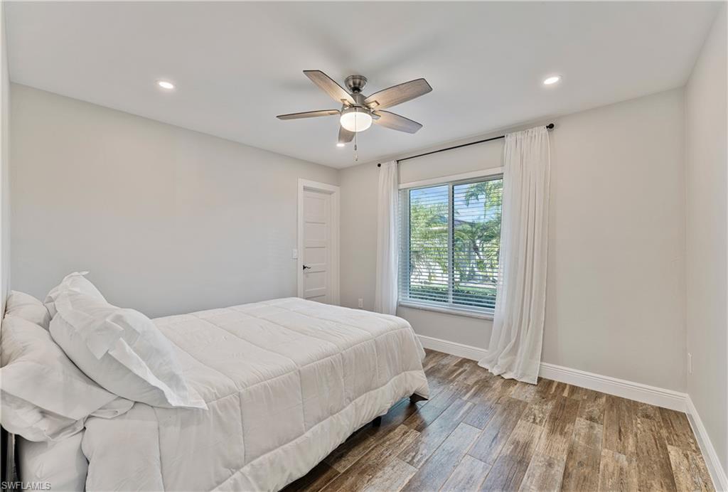 1230 Swan CT