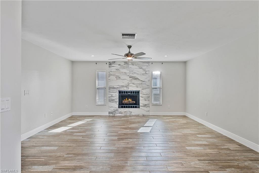 1230 Swan CT