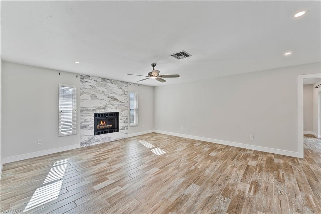 1230 Swan CT