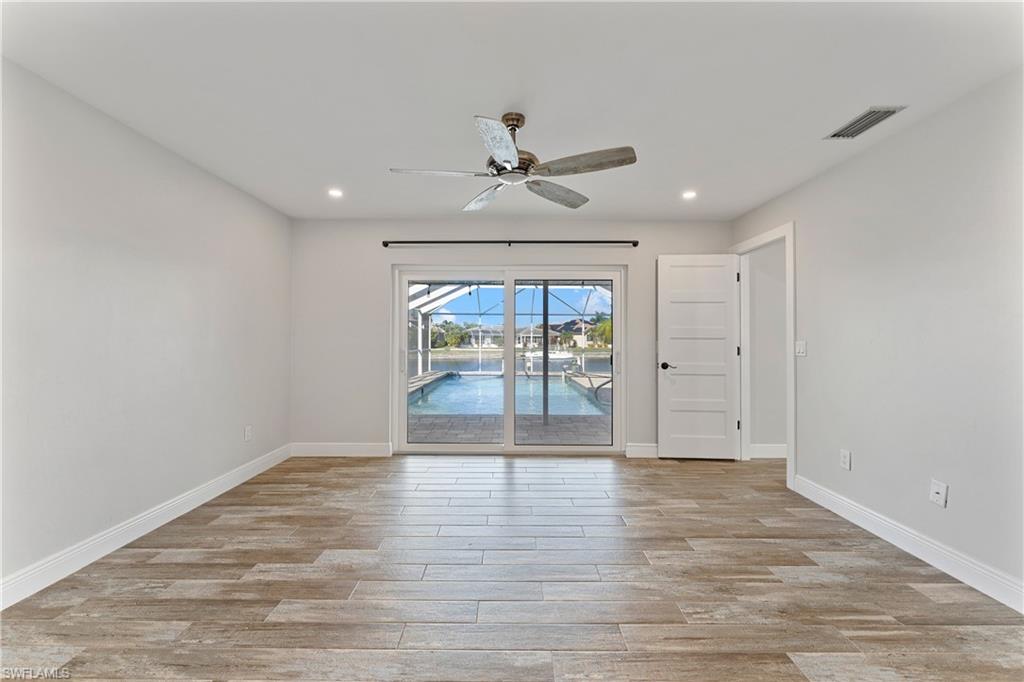 1230 Swan CT