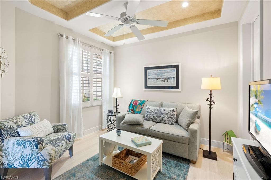 584 Avellino Isles CIR 101