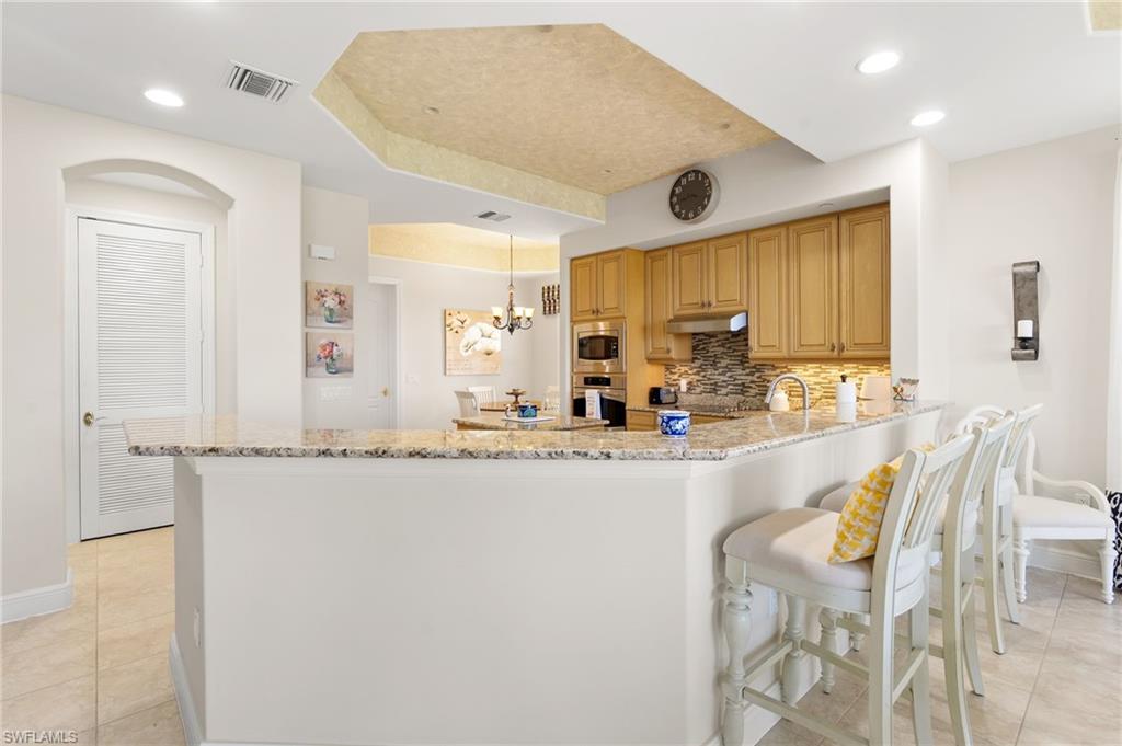 584 Avellino Isles CIR 101