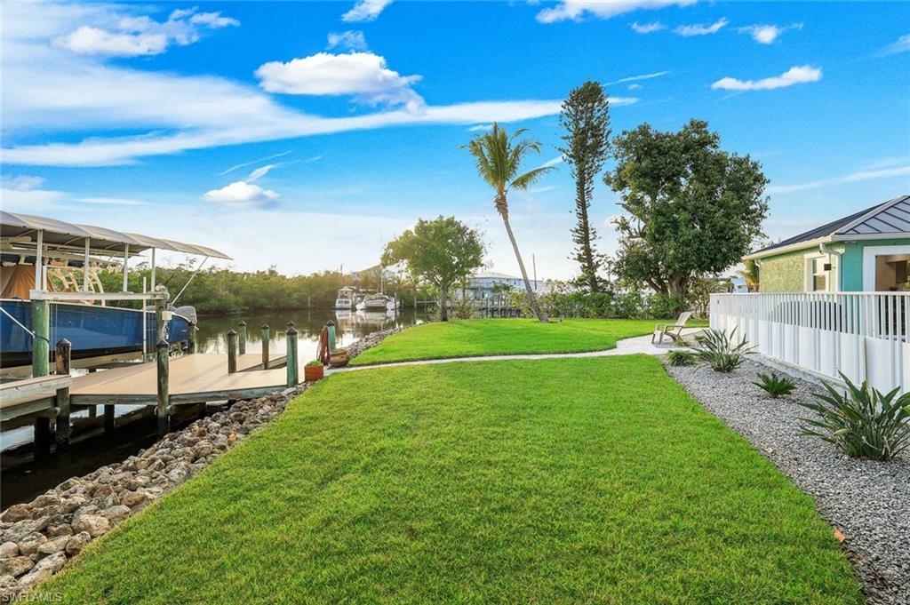 11861 Isle Of Palms DR