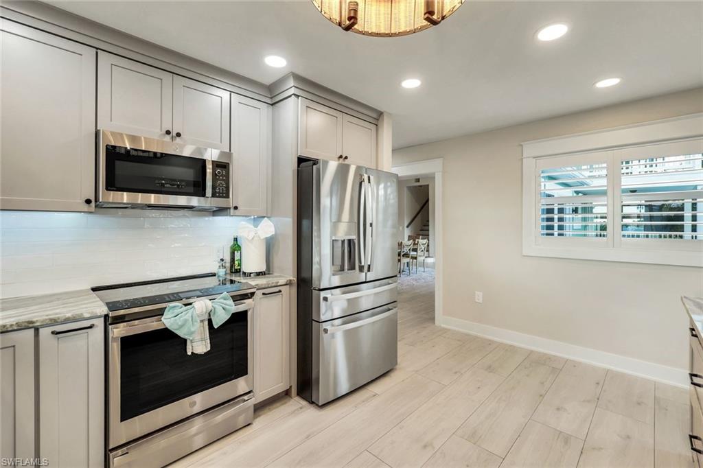 11861 Isle Of Palms DR