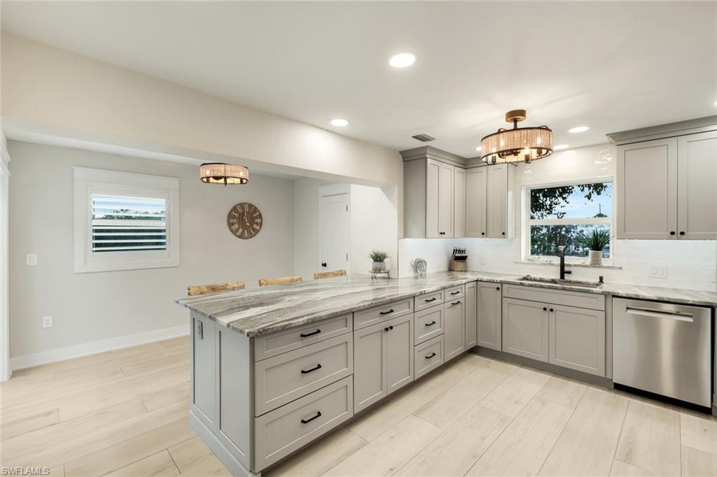 11861 Isle Of Palms DR