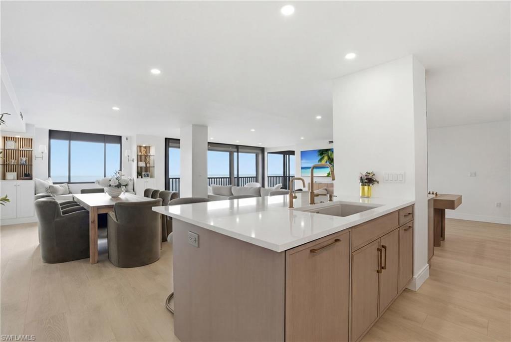 10851 Gulf Shore DR # 904