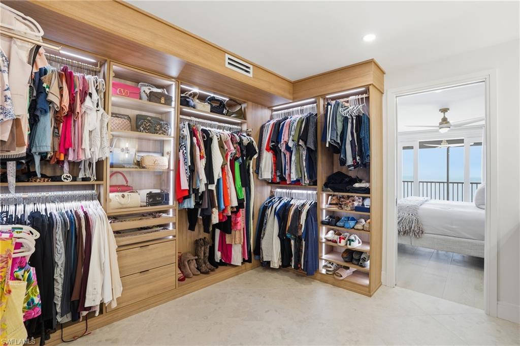 10851 Gulf Shore DR # 904