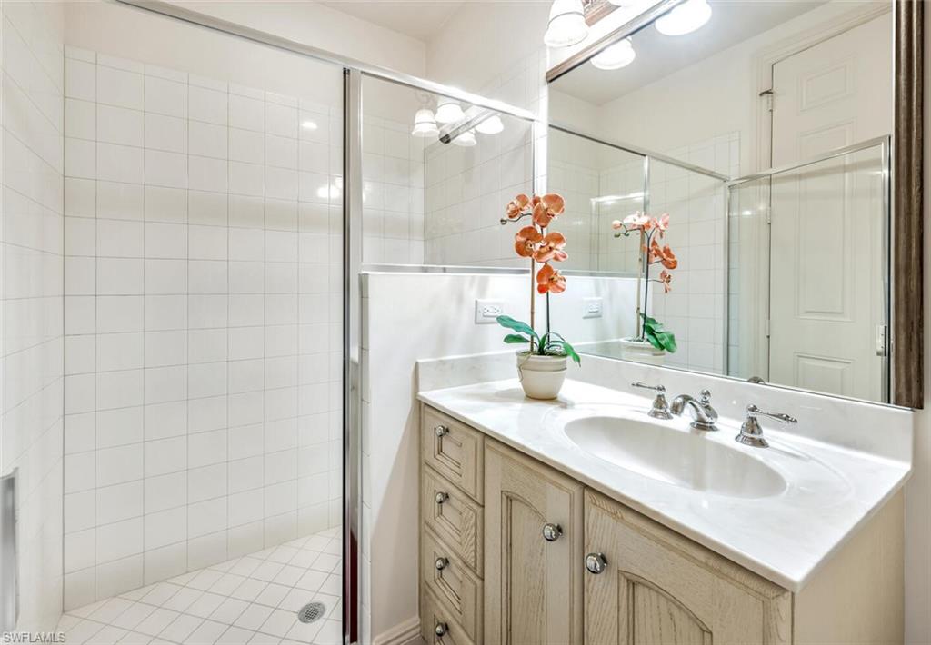 9242 Tesoro LN 101