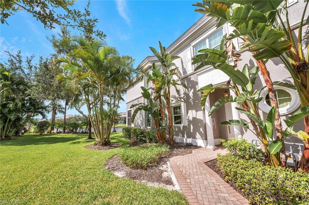 9242 Tesoro LN 101